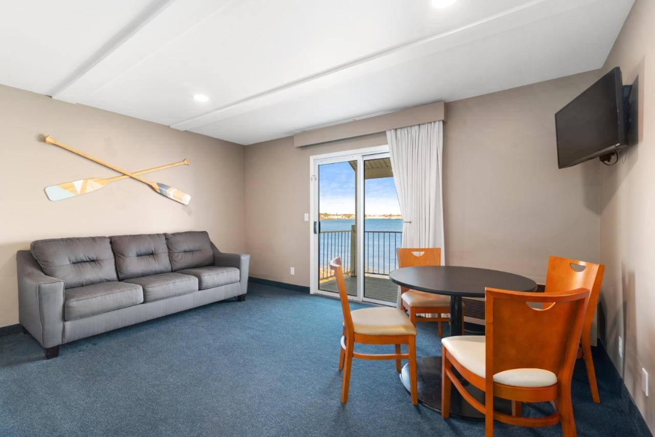 Clearwater Lakeshore Motel Mackinaw City Extérieur photo