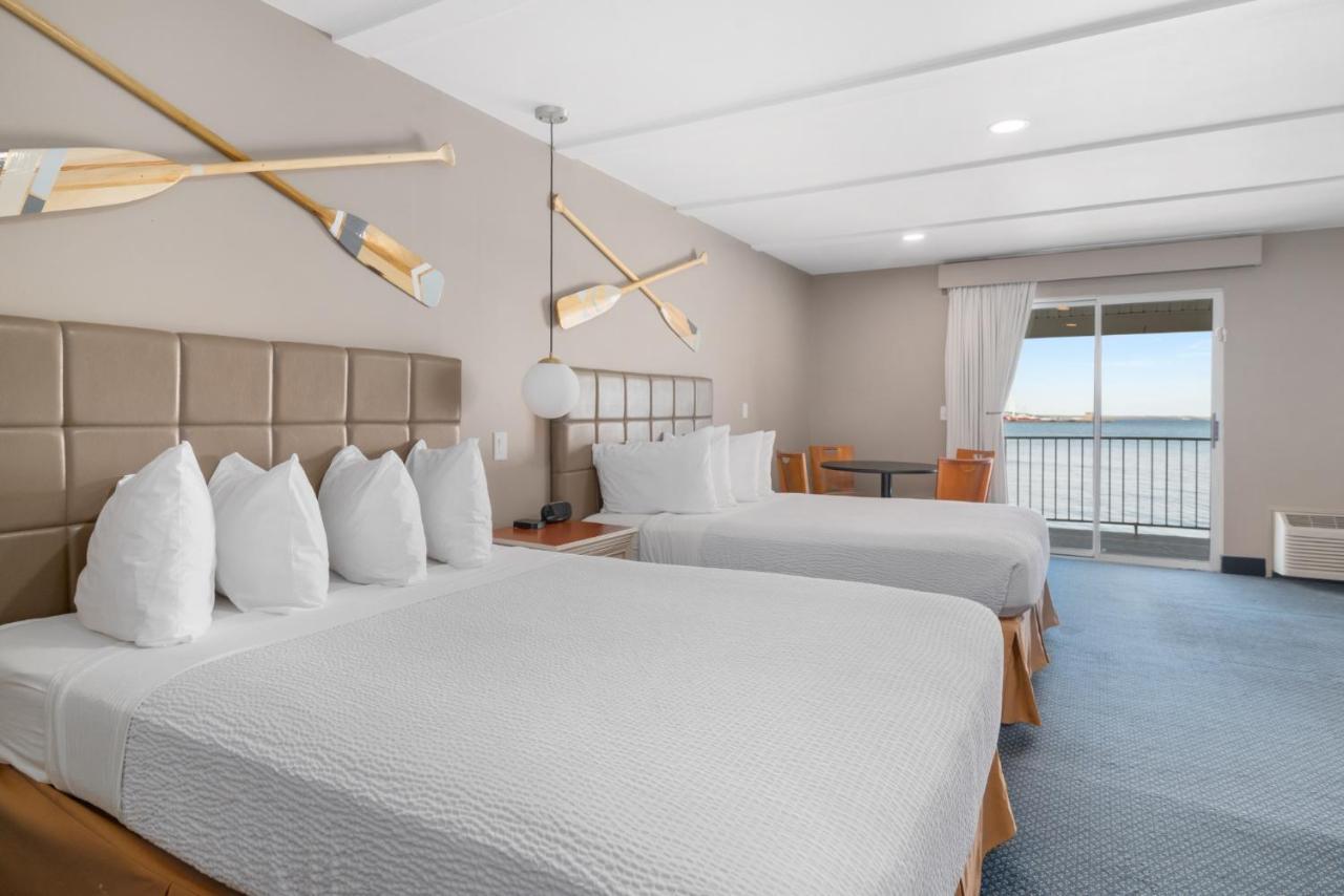 Clearwater Lakeshore Motel Mackinaw City Extérieur photo